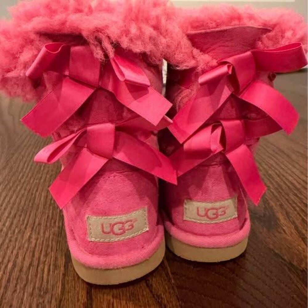 UGG Bailey Bow Pink Boots little girls size 13